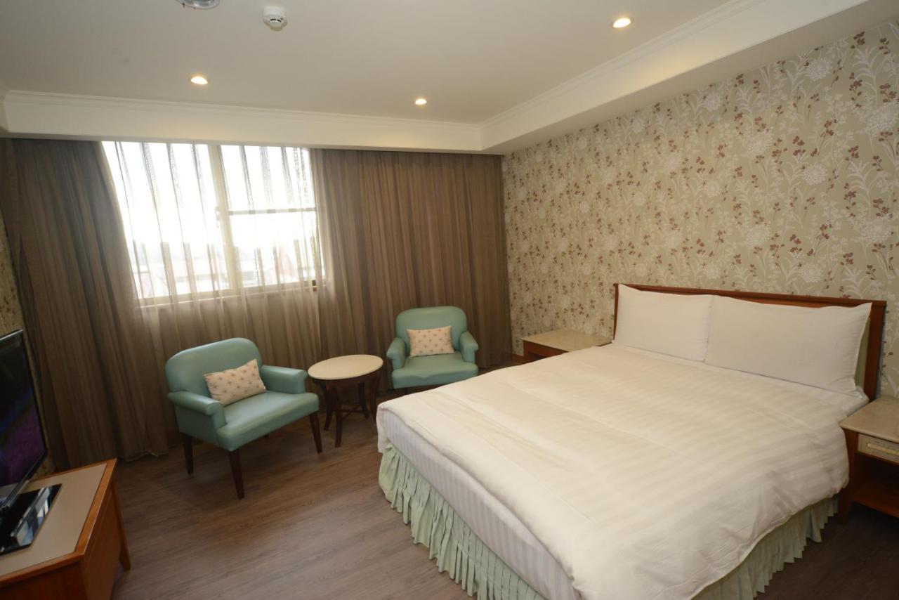 Apollo Hotel Пули Экстерьер фото